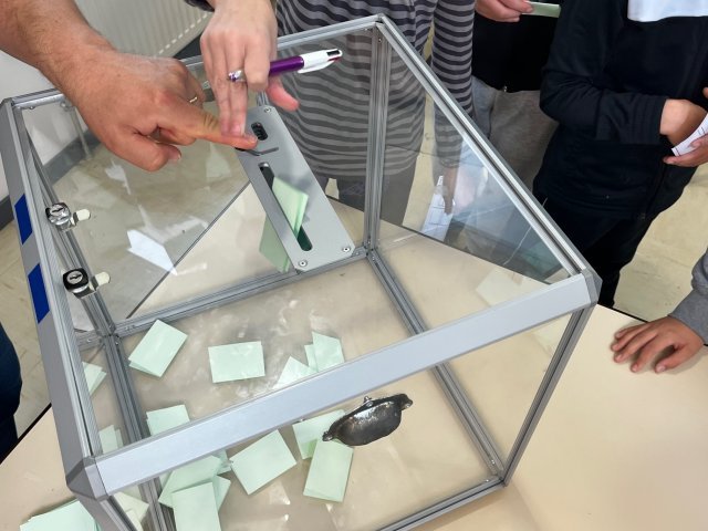 L'urne transparente, indispensable en démocratie !